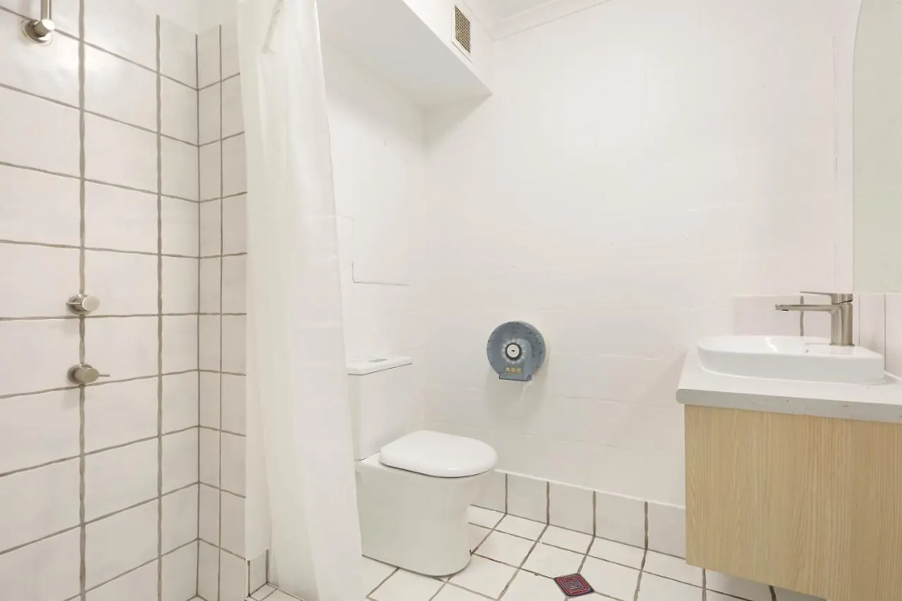 Abode Mooloolaba, Backpackers & Motel Rooms Australia
